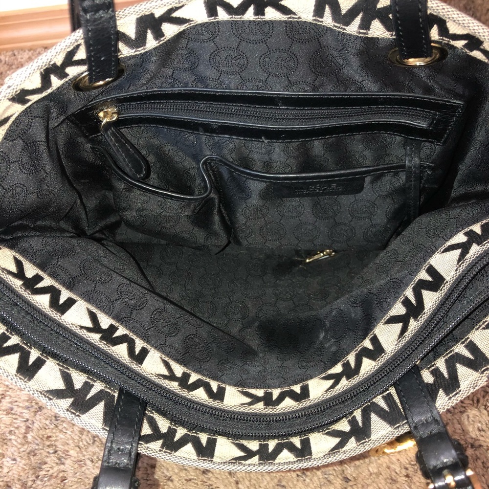 Michael Kors (MK) Bag
